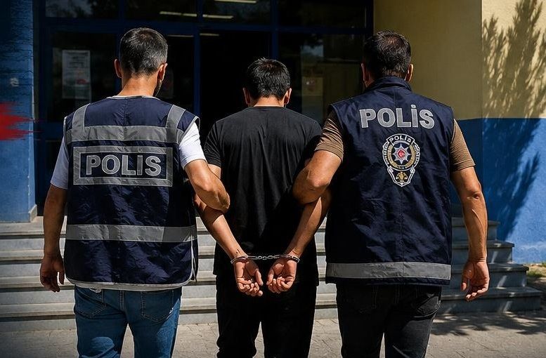 Kahramanmaraş’ta Aranan Hükümlüler Yakalandı: 45 Yıl ve 13 Yıl Hapis Cezası Bulunan Şahıslar Cezaevine Gönderildi