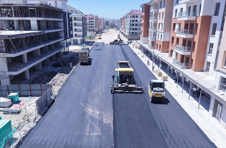 Büyükşehir, Elbistan Hacı Esat Efendi Caddesi’nde Kapsamlı Dönüşümü Başlattı