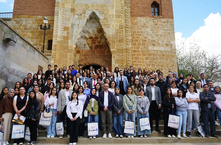 Eshab-ı Kehf’te Bir Edebiyat Yolculuğu