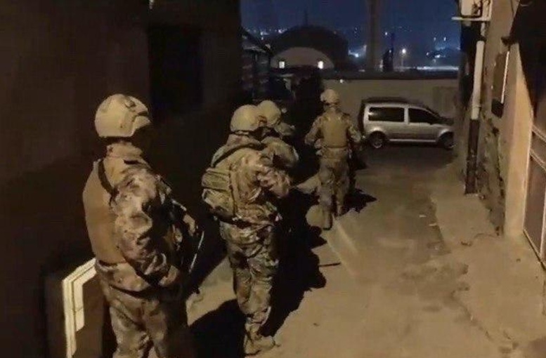 Kahramanmaraş’ta Kaçak Telefon ve Uyuşturucu Operasyonu: 6 Şüpheli Tutuklandı